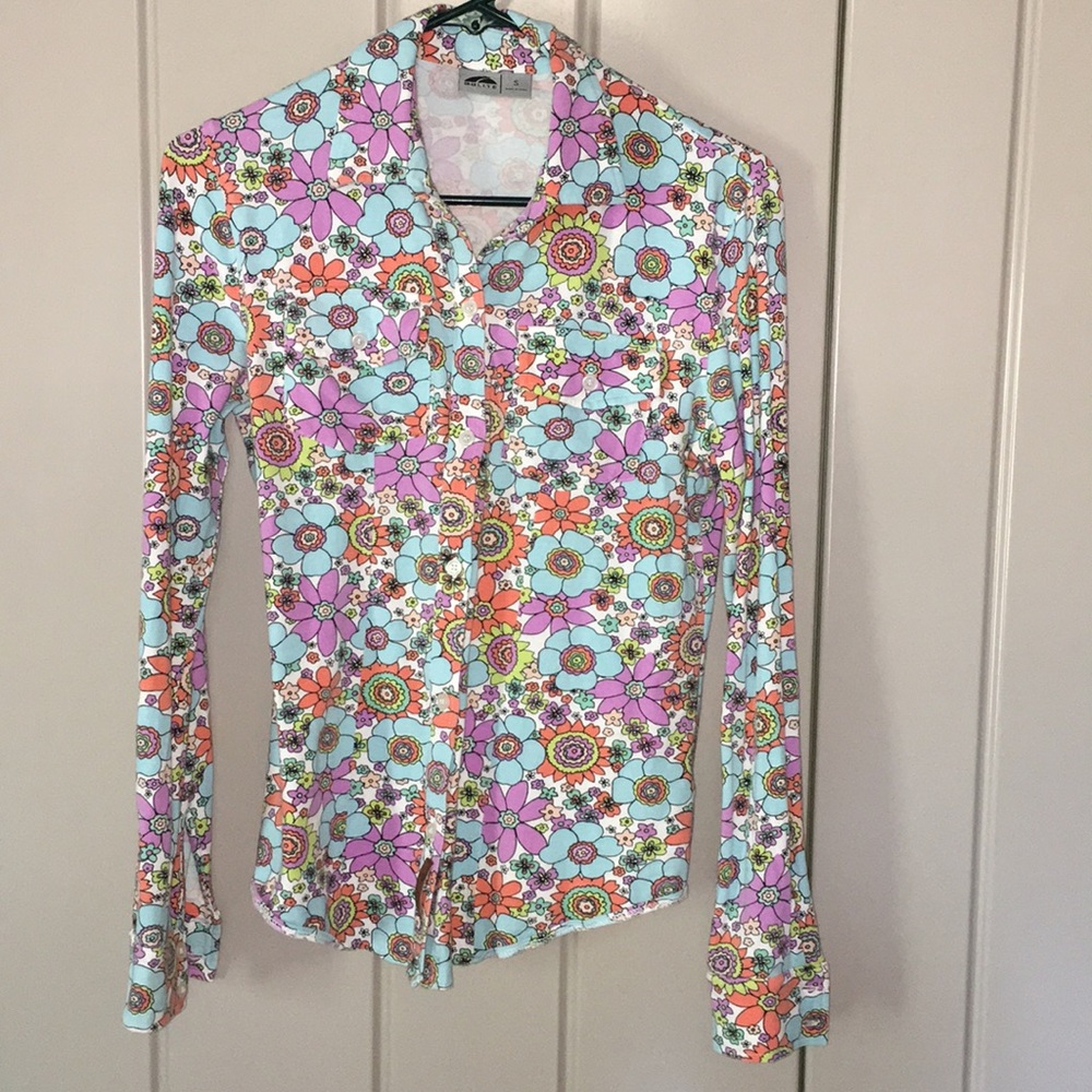 Comfortable Go Lite Floral Button down Blouse